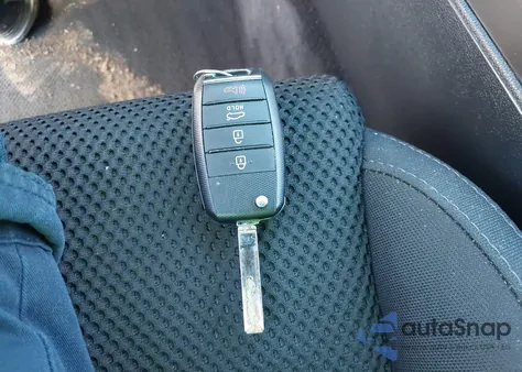 2019 Kia Optima Lx from USA, damaged, VIN 5XXGT4L37KG359799